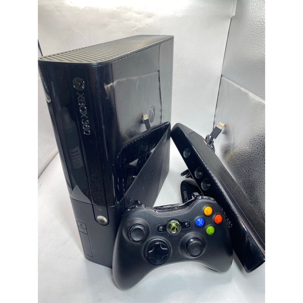 Microsoft Xbox 360 E Model 1538 320GB Console Tested W wireless controller